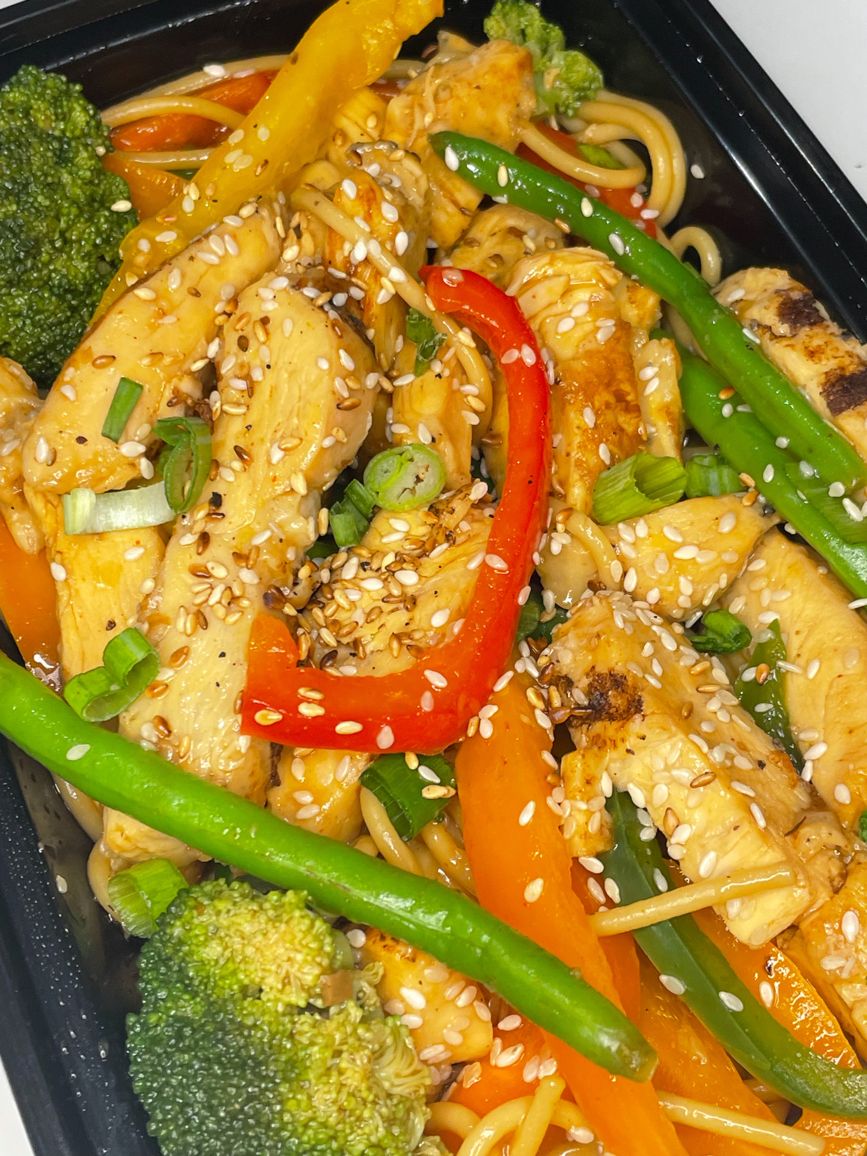 Stir fry chicken & WG noodles